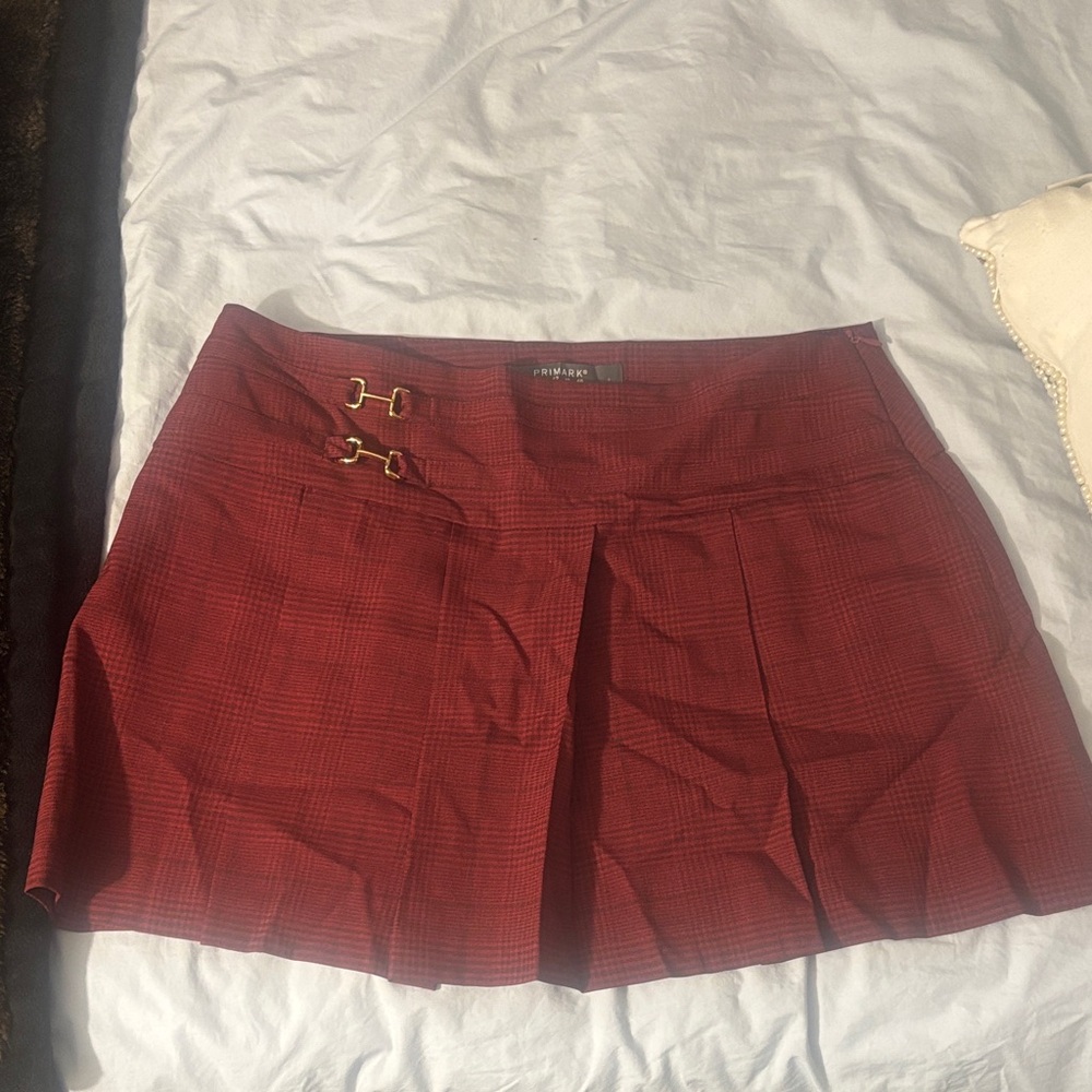 Primark Women's Burgundy Skirt size L worn once